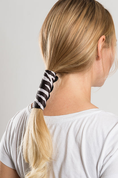 4" Neoprene White Zebra Print - Original Hair Glove®