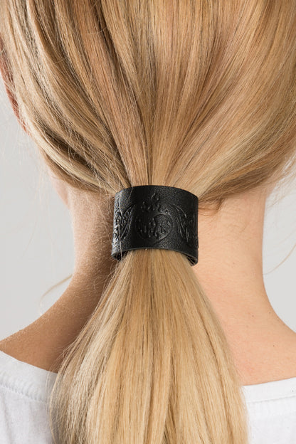 1.25" Set Debossed Heart & Tribal Butterfly - Original Hair Glove®