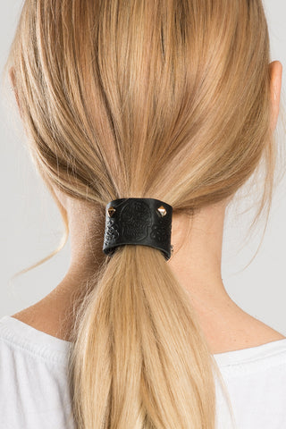 1.25" Set Debossed Skulls & Nailheads - Original Hair Glove®
