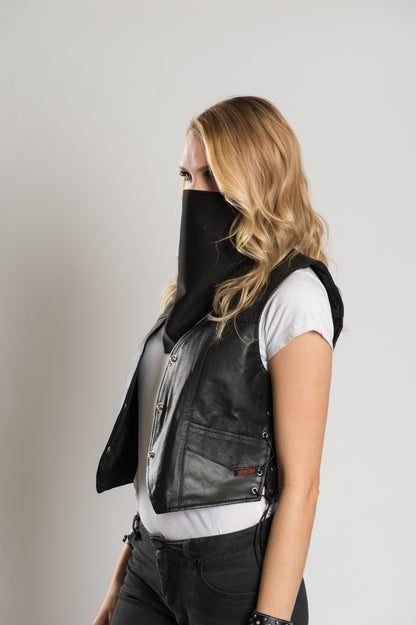 Plain Black Triangle Mask